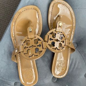 Tory Burch Miller Sandal - Patant leather